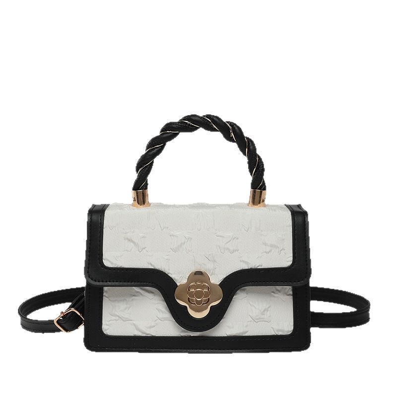 Bolsos pequeños populares de este año para mujeres 2025 nuevos bolsos bolsos bolsos de mensajero de un solo hombro bolsos de moda de nicho bolsos cuadrados pequeños