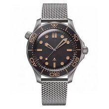 ���Q�羳؛Դ Seamaster  James Bond ���R300 007 VS OR�Cе�б�