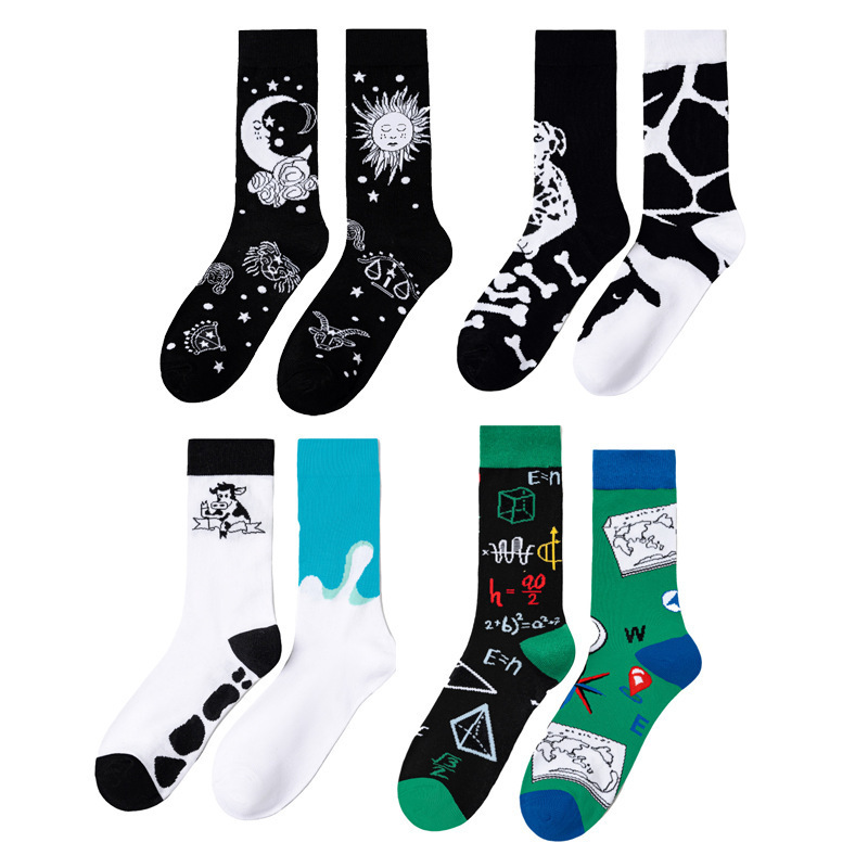 Men's Cotton Mismatched Color Women's Black and White Cow Tiktok Spotted Dog All-Season Trendy Mid-Tube Socks Wholesale European and American Socks