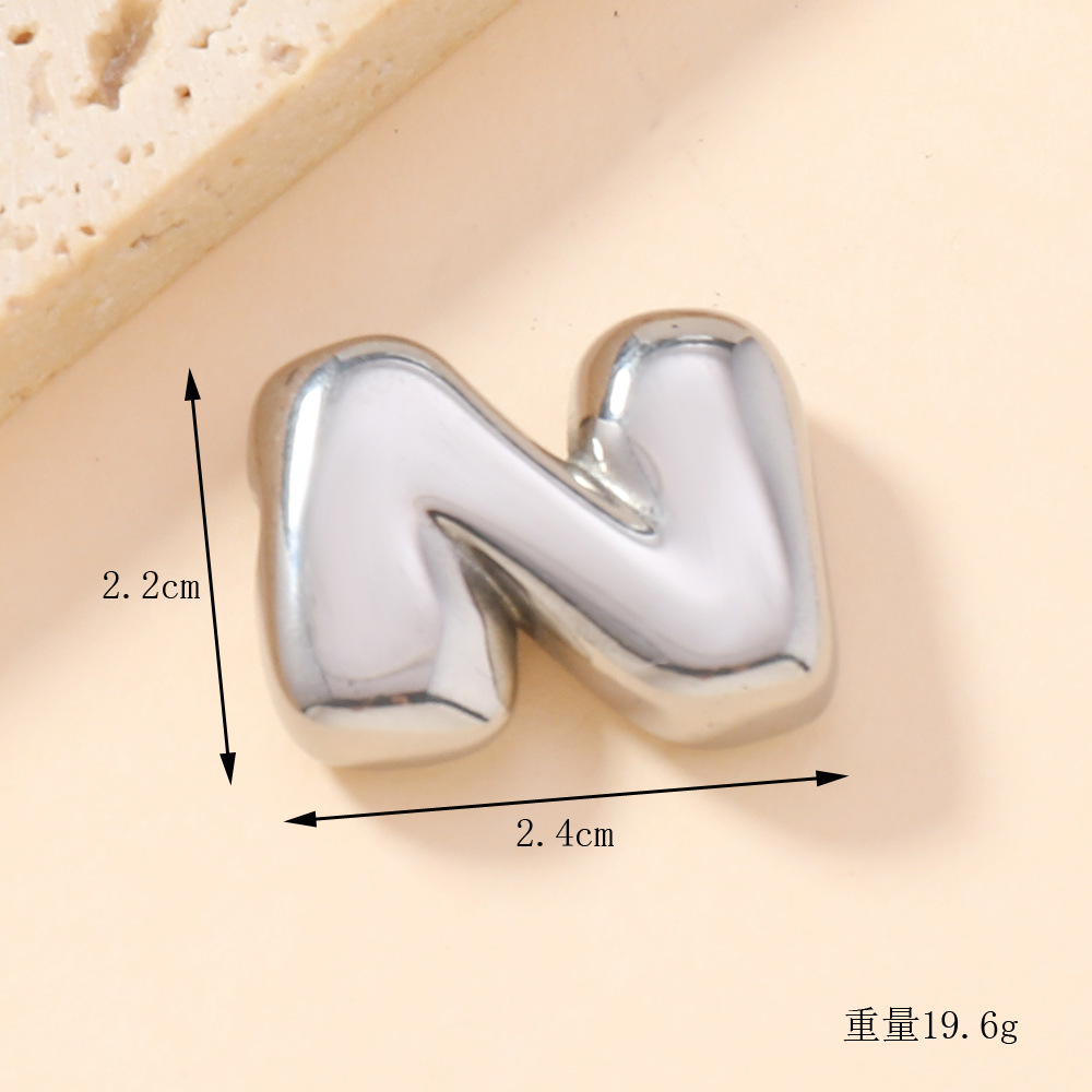 Colgante único venta cruzada de burbujas de fundición 26 collares de letras inglesas accesorios colgante DIY joyas de acero inoxidable