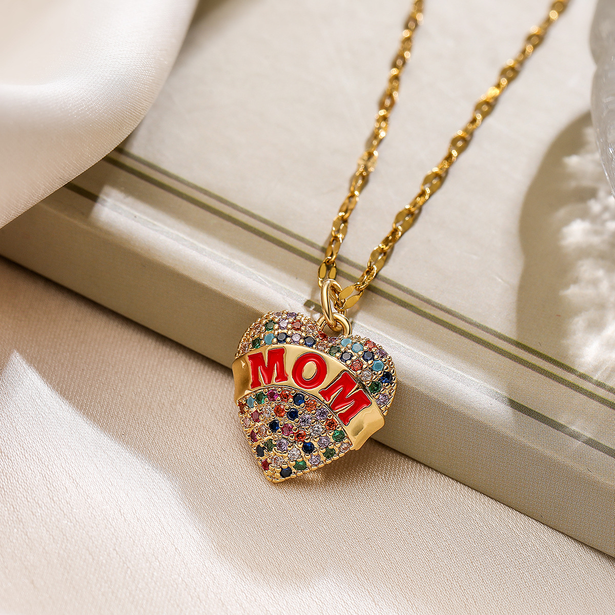 Festival Occasion Copper Material Copper 18K Gold Plated MAMA Letter Heart Shape Inlay Zircon Pendant Necklace