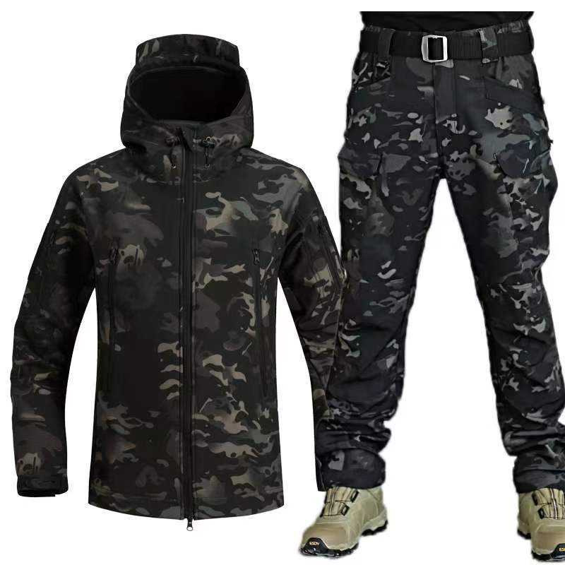 Outdoor Shark Skin Thermal Suit, Cold-Proof and Warm Camouflage Fleece-Lined Thickened Clothing, Autumn and Winter Soft Shell Large Size Jacket