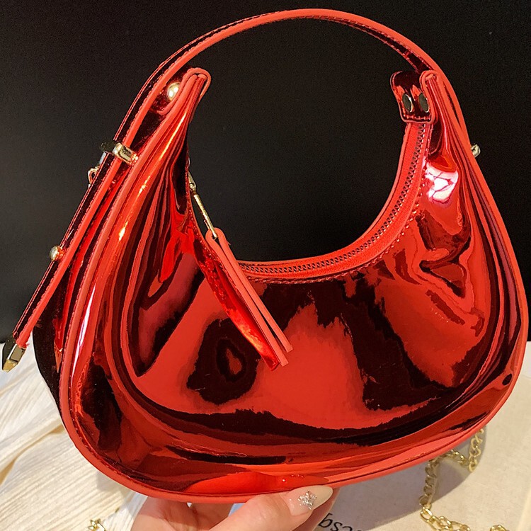 Sweet and Cool Golden Crescent Bag Niche Designer Bag Women's New Popular Versatile Crescent Bag Crossbody Dumpling Bag