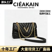 2025新款时尚单肩斜挎包女网红小香包百搭链条小方包外贸跨境女包