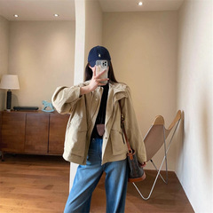 山系质感舒适肌理感宽松短款连帽冲锋衣休闲外套女2025秋季新款