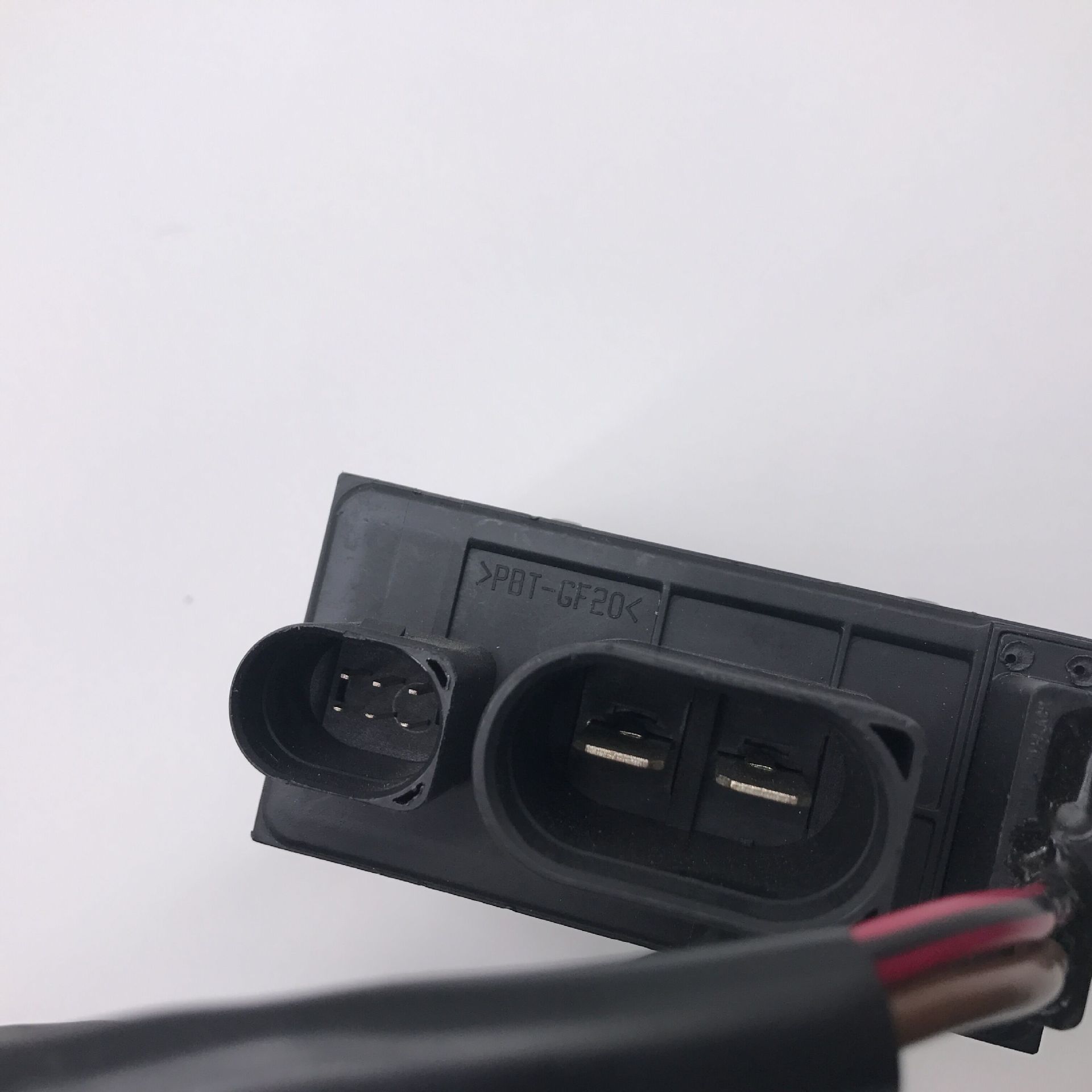 Aplicable a Volkswagen Passat B5 Audi A6 ventilador controlador electrónico ventilador controlador 8D 0 959 501 C