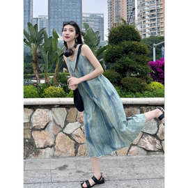 高级感小众设计扎染气质吊带连衣裙女夏宽松慵懒风海边度假长裙子