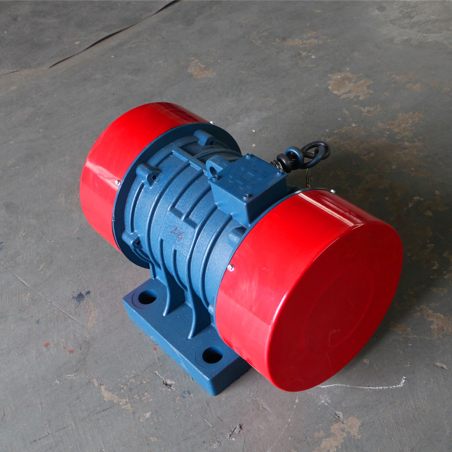 供应宏达振动电机YZG-60-6 4.5KW卧式铜芯YZGP-25-6 1.8KW振动筛