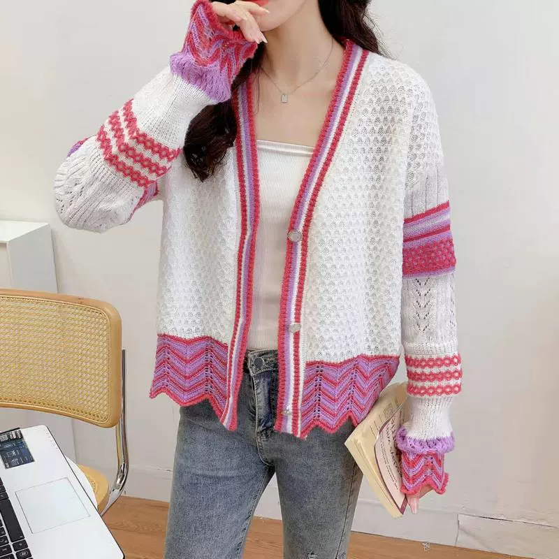 Короткий свитер в стиле ретро женский 2025 весна осень новый свободный внешний дизайн чувство нишевые вязаный кардиган