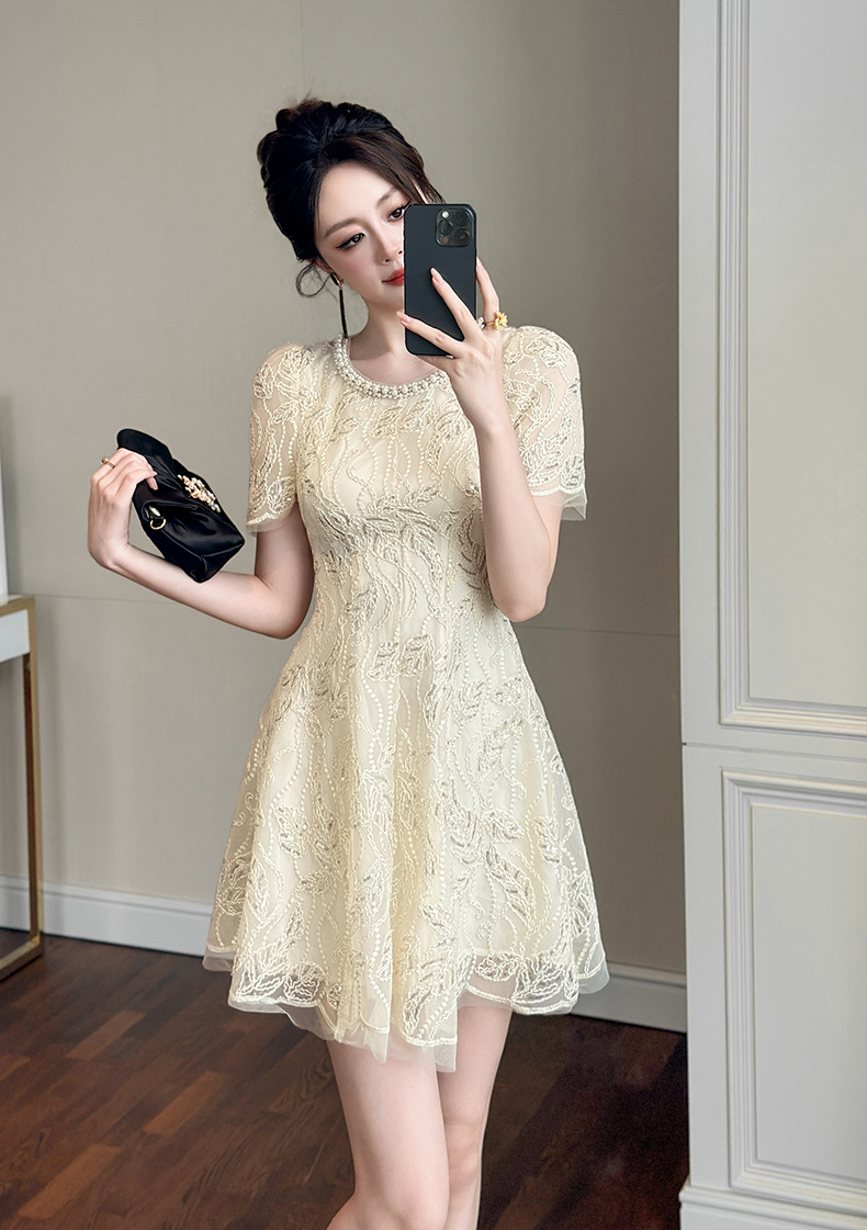 Váy ren chữ A cổ tròn thắt eo đính sequin phong cách Pháp — quả mơ vàng chi tiết 6
