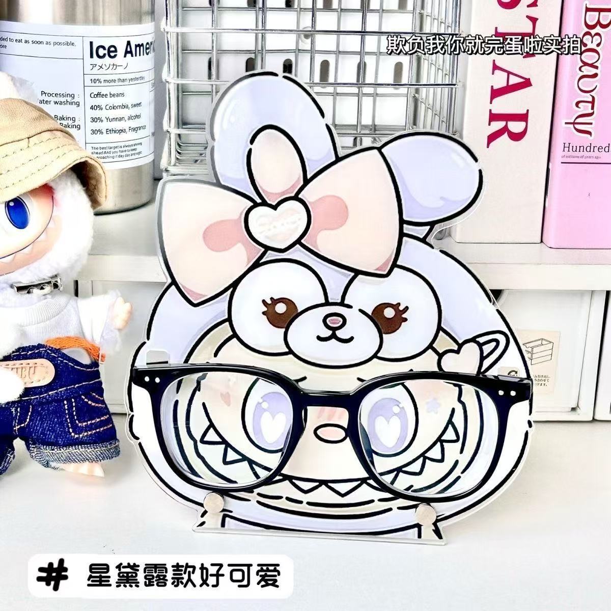 Pequeño libro rojo con el mismo estilo Sanrio kt cat Pacha marco de almacenamiento de gafas de perro lindo adorno de escritorio acrílico de alto valor image 19