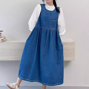 ����ţ�б����B��ȹŮ��ˇ���s�͹ňA�I�ڴ��@�ݟo�����eţ��ȹ