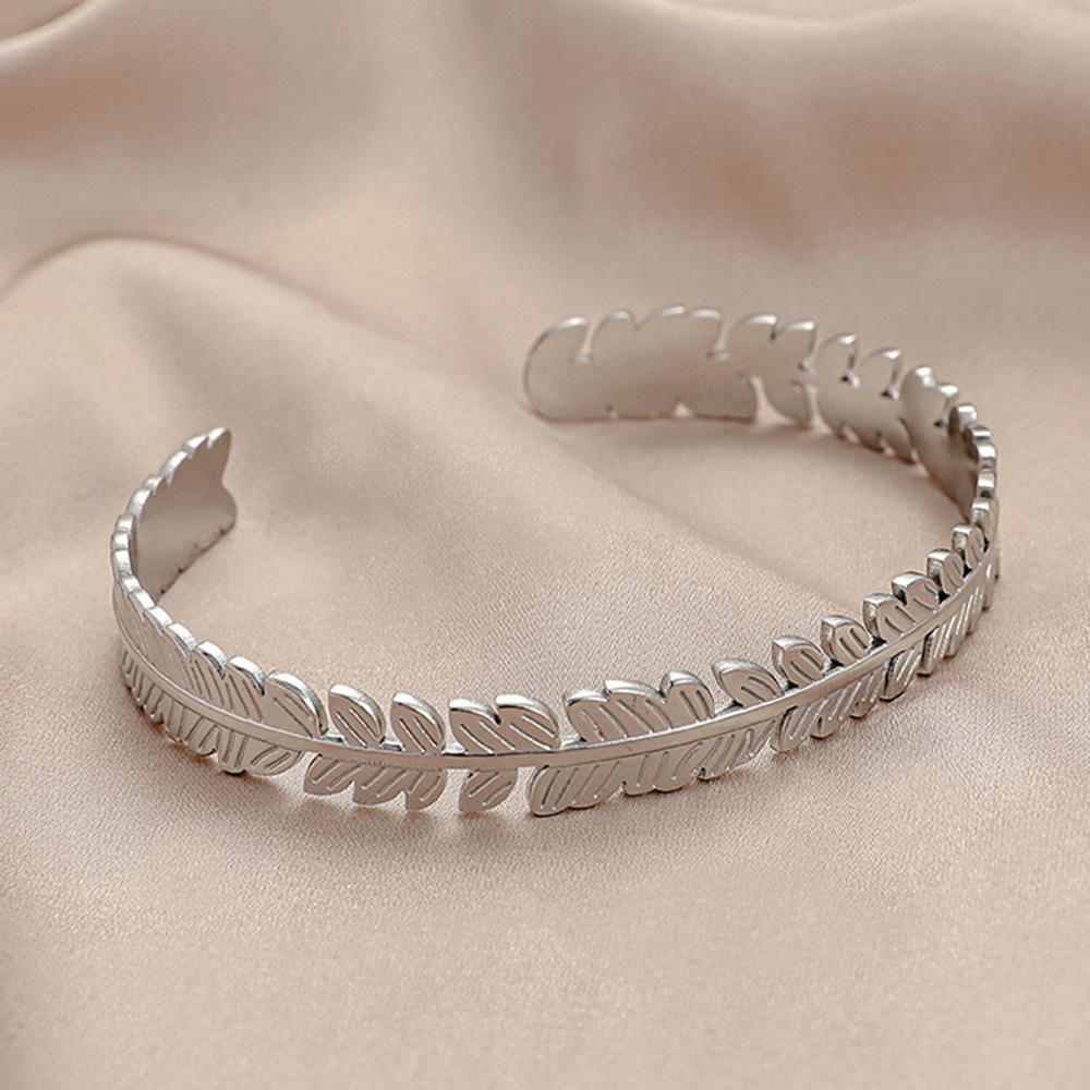 12g Weight Bangle Classification 1 Piece Quantity Daily Occasion Stainless Steel Material Geometric, Eye Pattern Unisex Gender Plating Design Simple Style Style Geometric Eye Stainless Steel Simple Style Bangle 60