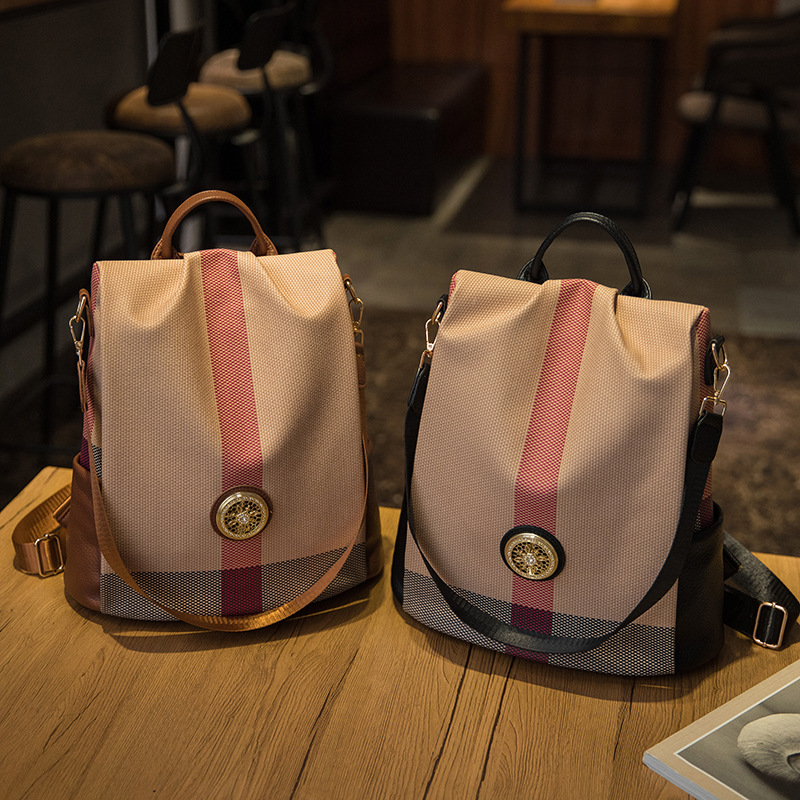 Nueva mujer nicho mochila elegante estilo de diseño de color colgante bolsa de viaje multifuncional mochila de gran capacidad