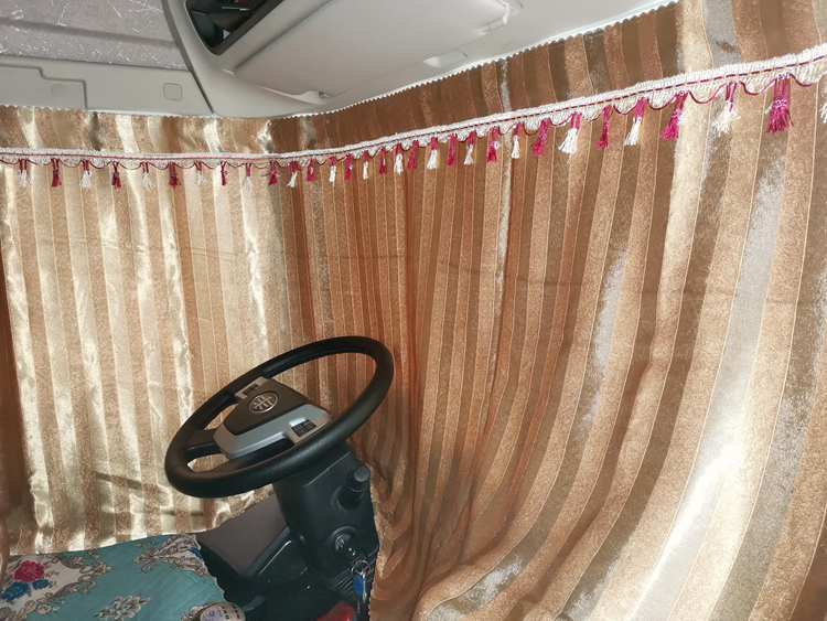 Large truck sleeper curtain shading temperature insulation curtain shading sunscreen four seasons universal crane excavator curtain manufacturer