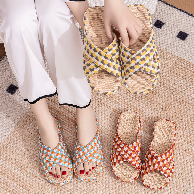Women's Summer Slippers for Home Use, Non-Slip, Soft-Soled, Silent, Comfortable Fabric Slippers, Couple's Plaid Cross-Tie Slippers Women's Summer Slippers for Home Use, Non-Slip, Soft-Soled, Silent, Comfortable Fabric Slippers, Couple's Plaid Cross-Tie Slippers