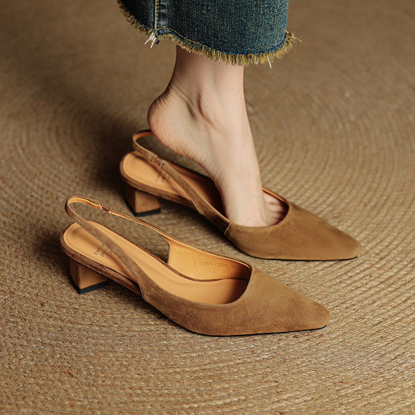 Sandal cao gót nữ hở mũi gót thô 4 cm, phong cách Hàn Quốc, đi làm — đen