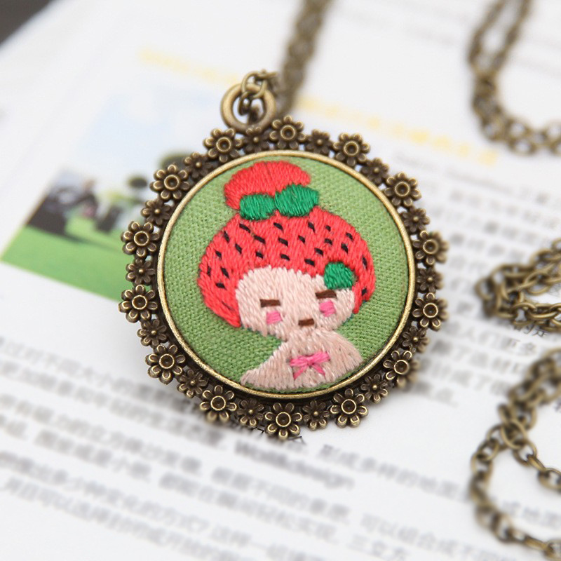 Bordado hecho a mano auto-bordado paquete de material de bricolaje Lu bordado producción regalo bordado girasol Margarita suéter COLLAR COLGANTE