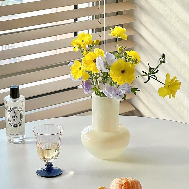 Medieval ornaments medieval calendar medieval glass vase retro living room bedroom hotel modern simple decoration ornaments