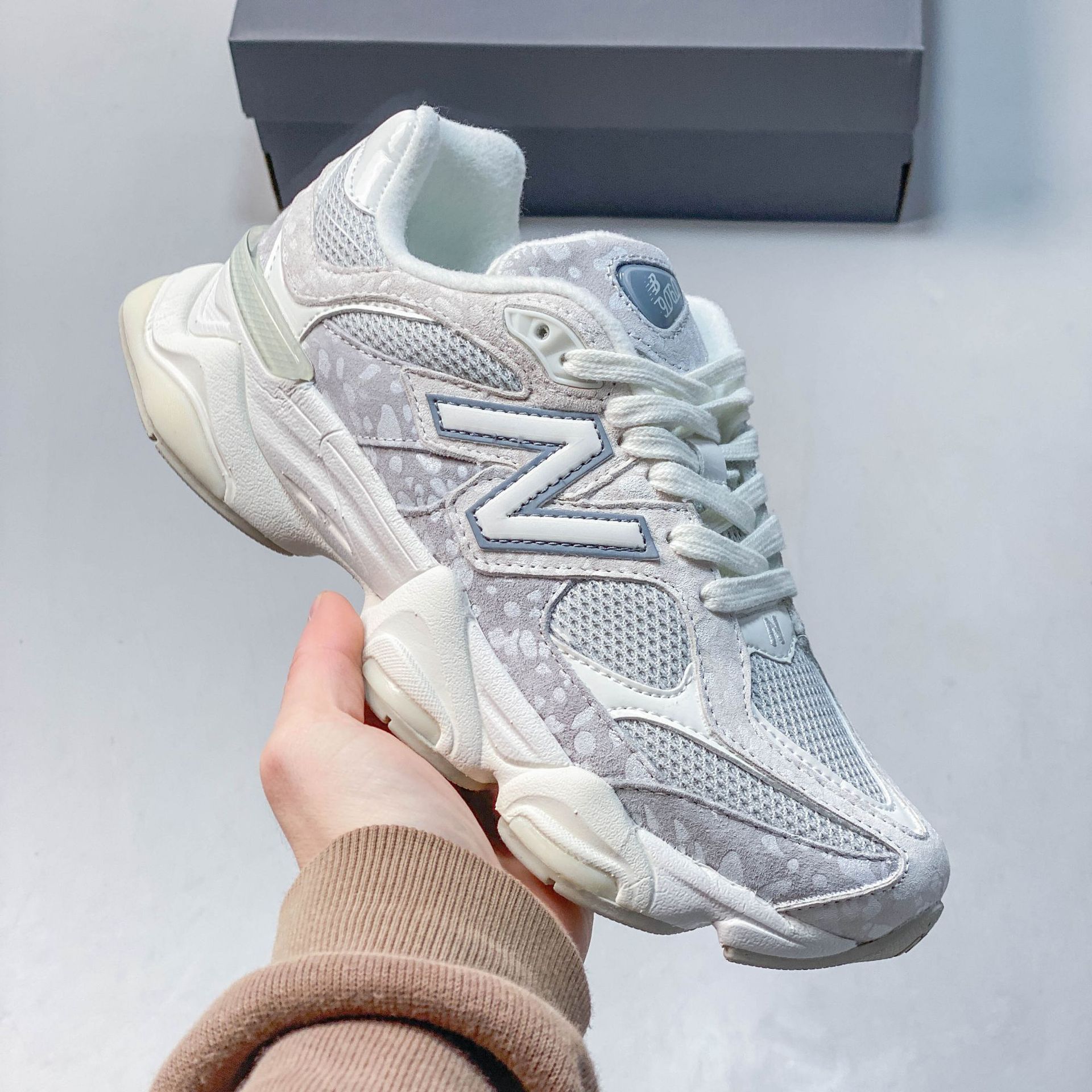 Pure original NB9060 retrógrado zapatos de zapatos de papá cómodos de amortiguación universal para hombres y mujeres zapatos deportivos de viaje y ocio