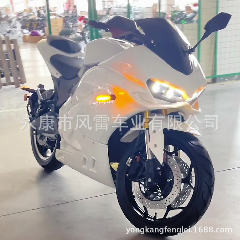 Motocicleta eléctrica Jiaolong Motor central Coche deportivo de alta potencia Coche de batería para adultos Fábrica de locomotoras de carreras de carretera