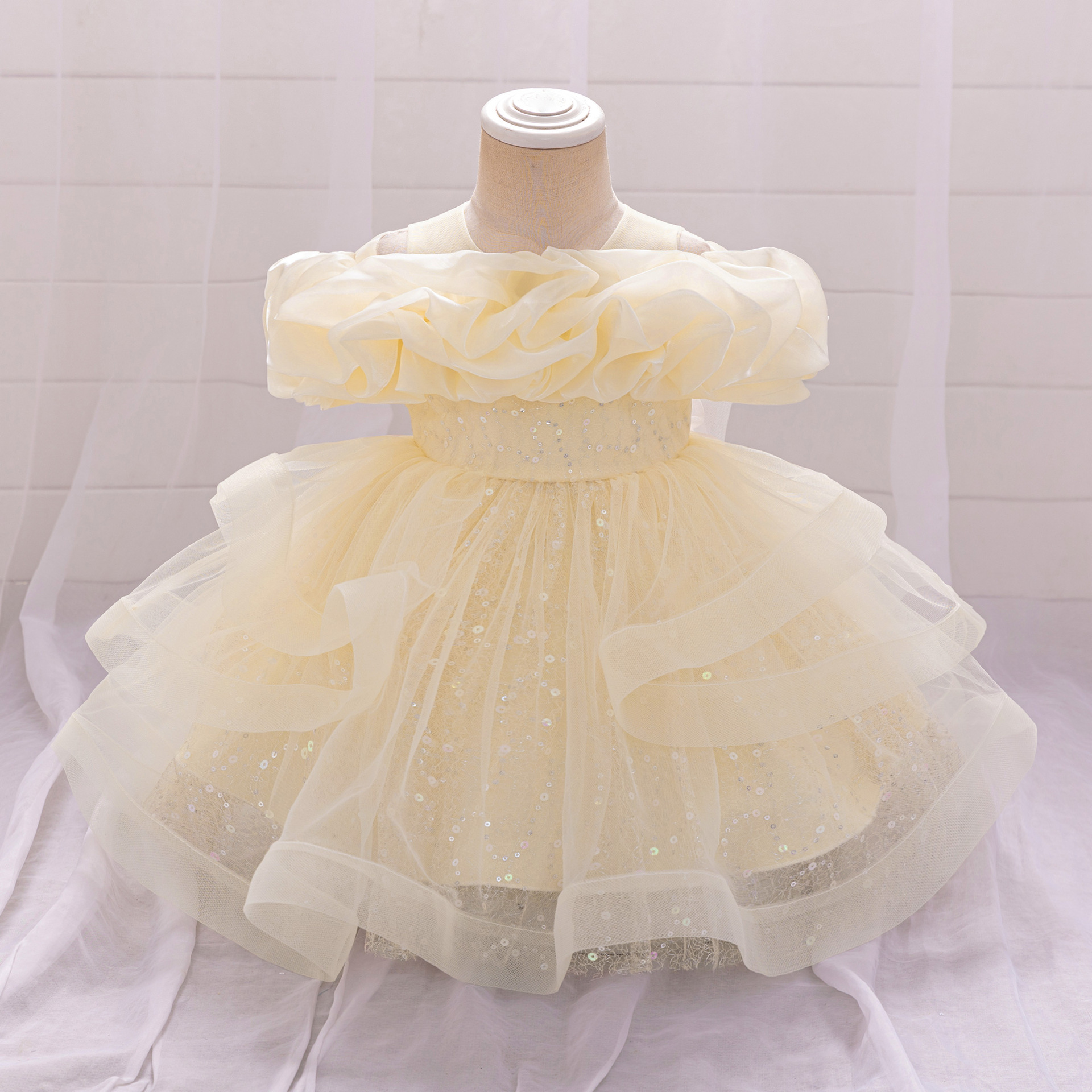 Children's small princess costume girl's, wedding dress, princess style 2