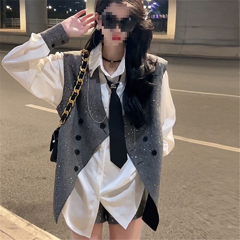 New Style Collared Shorts Three-Piece Set European Fashion Suit Shirt Design Vest Spring Elegant High-End 2025 Collection New Style Collared Shorts Three-Piece Set European Fashion Suit Shirt Design Vest Spring Elegant High-End 2025 Collection