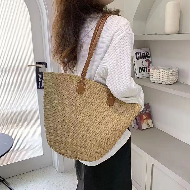Women's Large Straw Solid Color Vacation Beach Weave Zipper Straw Bag display picture 5