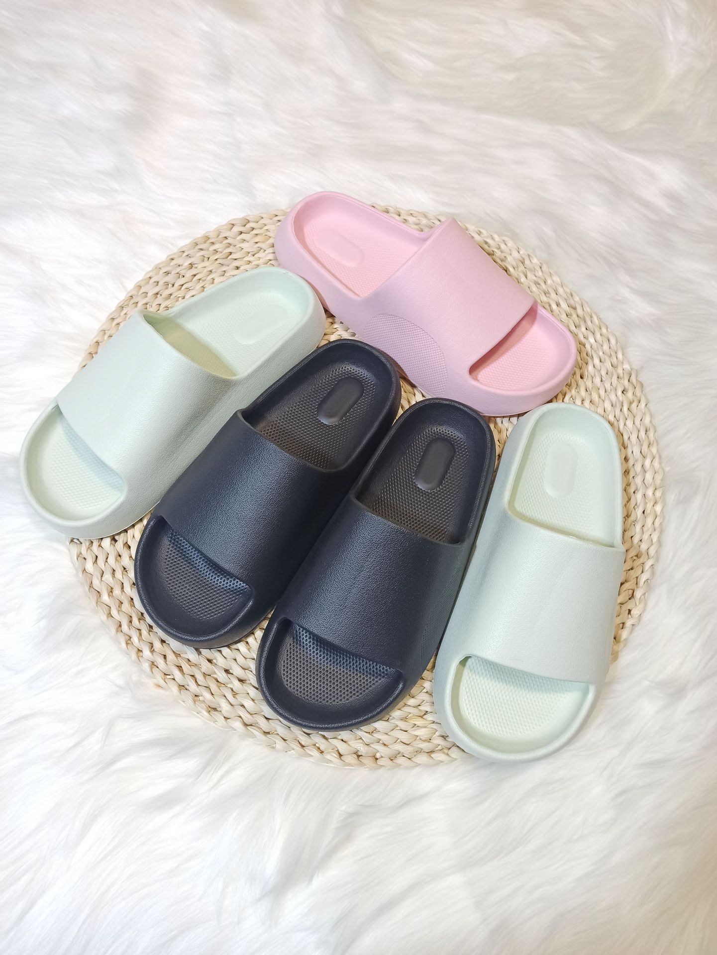 New Summer Couple EVA Home Anti slip Fashion Lightweight Trend Casual Thick Sole Feet Slippers_voghion.com