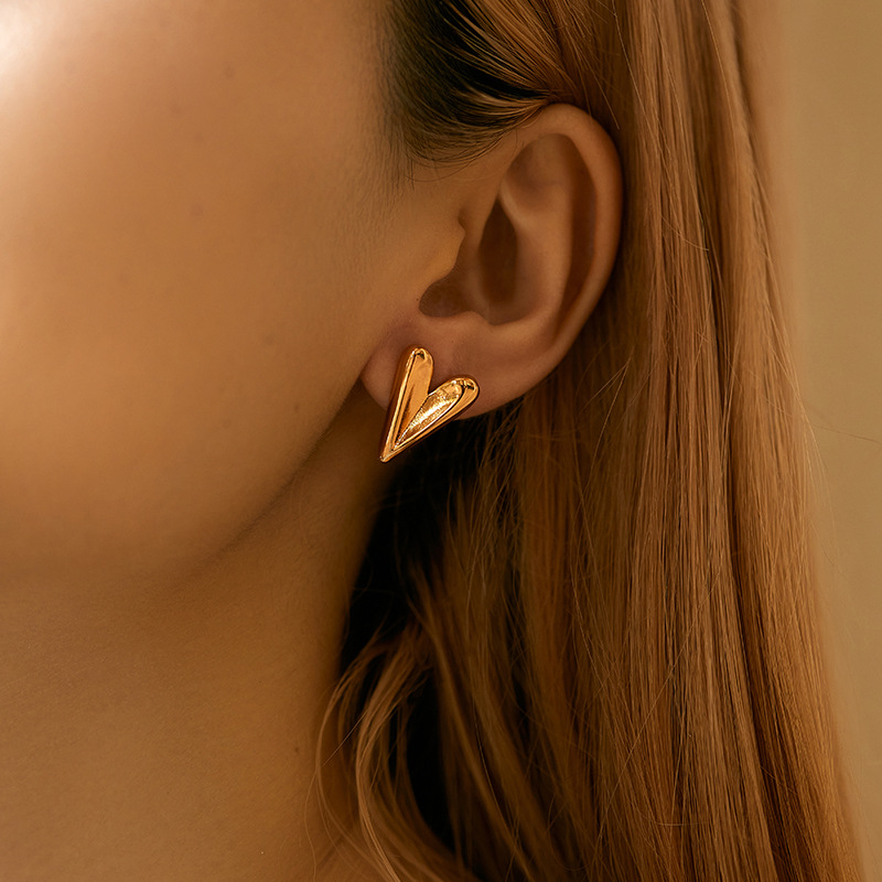 3g Weight Copper Ear Needle Material Drop Earrings Classification 1 Pair Quantity Holiday, Daily Occasion Copper Material Heart Shape Pattern Women's Gender Plating Design Casual, Elegant Style 1 Pair Casual Elegant Heart Shape Plating Copper Drop Earrings 9