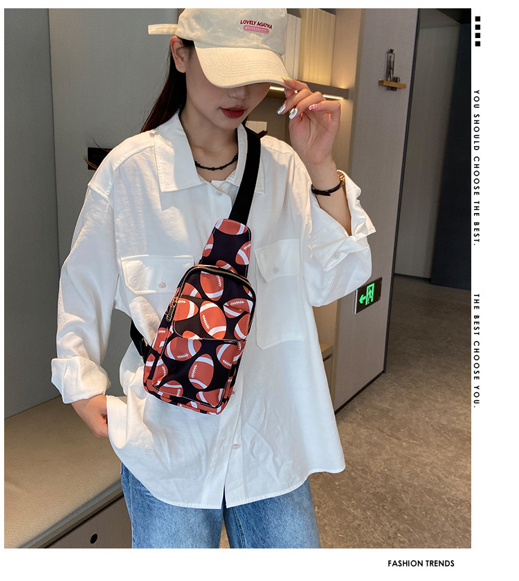 Women's Medium Nylon Ball Streetwear Square Zipper Fanny Pack display picture 1