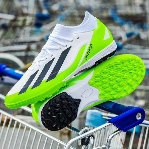 Durable high-top football shoes for students, suitable for training and competitions, featuring reinforced toe caps for enhanced durability.