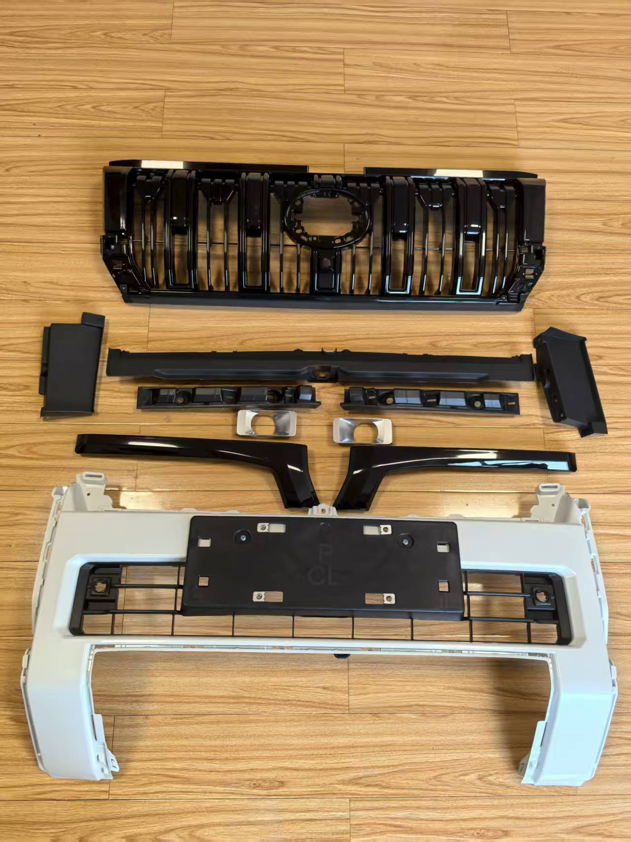 Suitable for 24 Models of Prado Lc250 Wx Modified to Vx Front Bumper Low Lift Modified Bull Head Grille