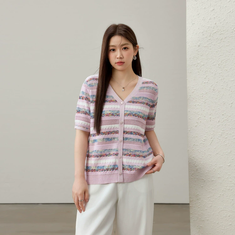 [Yunhai Morning Mist] Ленивый стиль, радужный элегантный трикотаж с v-образным вырезом, тонкий и эффектный женский размер больших размеров, летний новый стиль