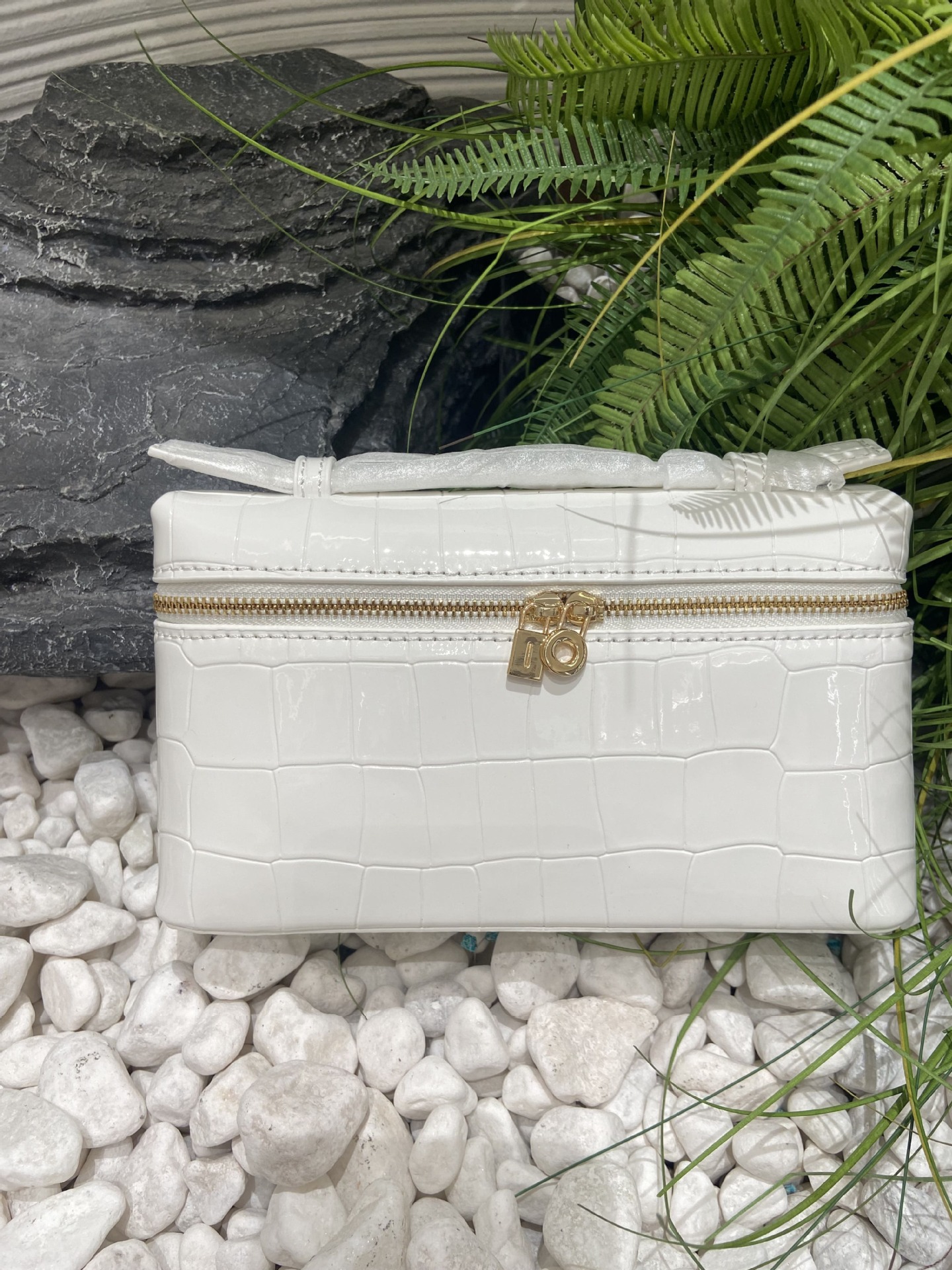 LP19gigi 同型化粧品袋 クロコダイル柄 ボックスバッグ 本革 ランチボックスバッグ ショルダー クロスボディ ポータブル 小さめ スクエアバッグ