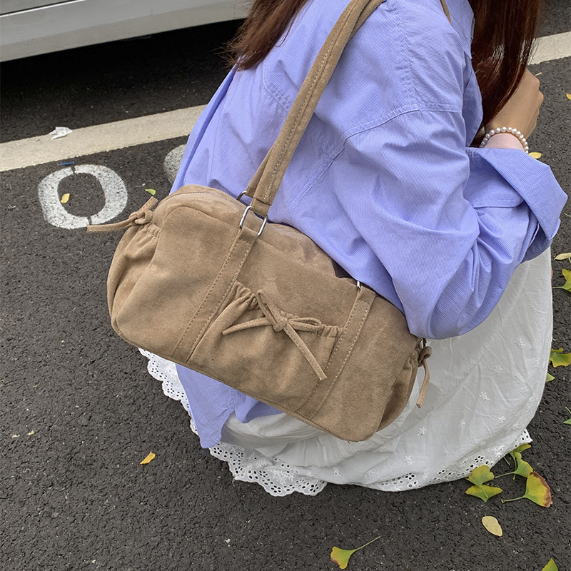 Bolsa de almohada portátil de gran capacidad transfronteriza, bolsa de seda de mujer, bolso inferior, otoño y invierno 2025, nueva moda, bolso de hombro