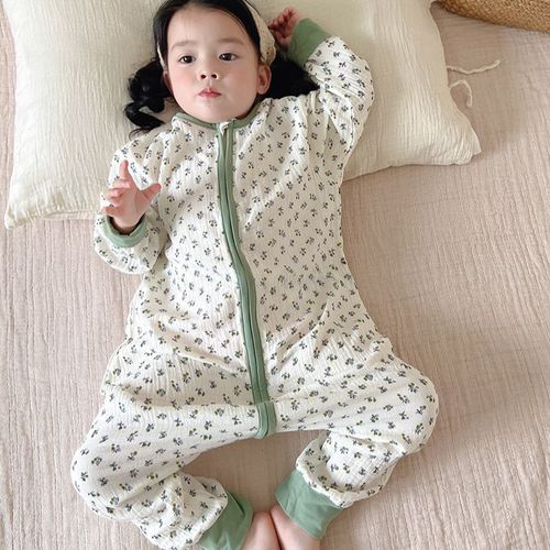 Autumn Baby Sleep sack with long sleeves, double-layer pure cotton gauze sleep sack, baby sleepwear, children's leg opening anti-kick blanket