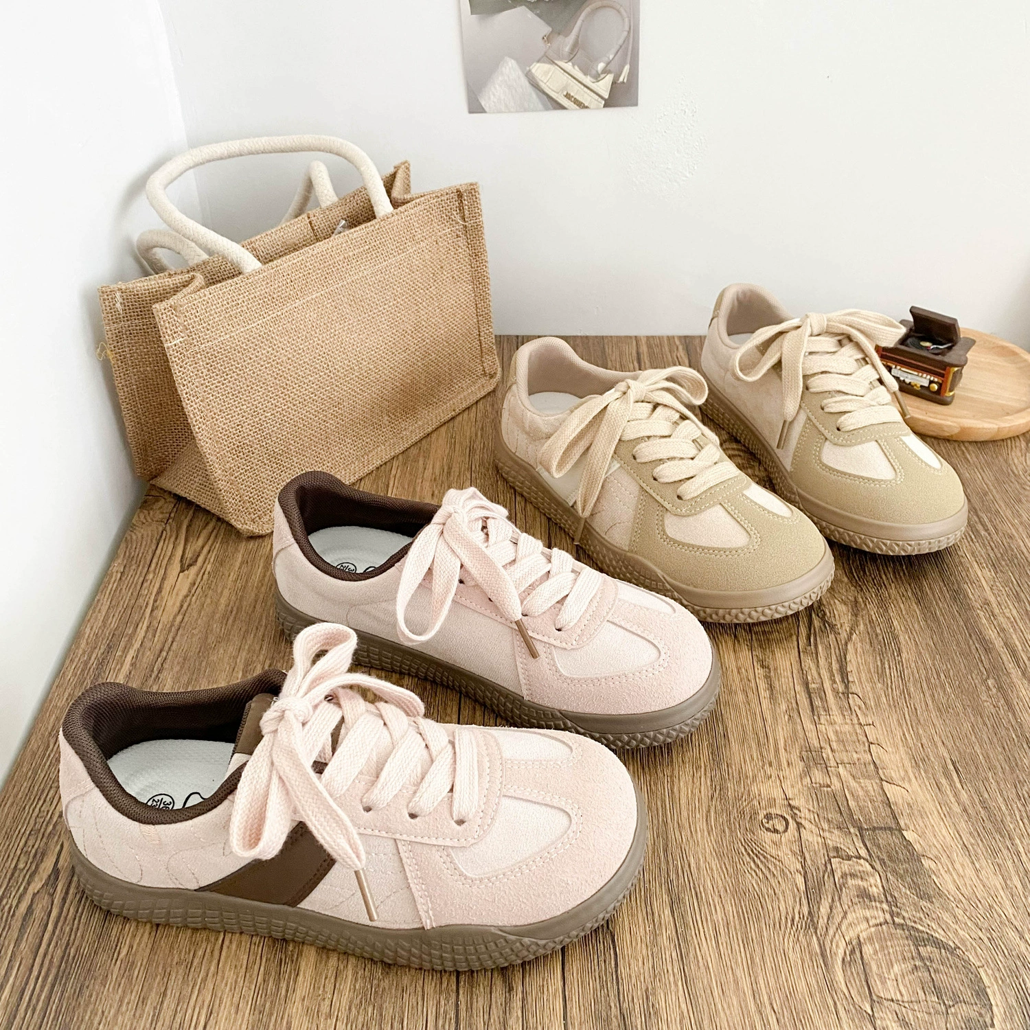 BE-6798 латексные стельки/манго головка толстая подошва обувь женская обувь ниша плоская подошва 2024 новый стиль ins немецкая обувь