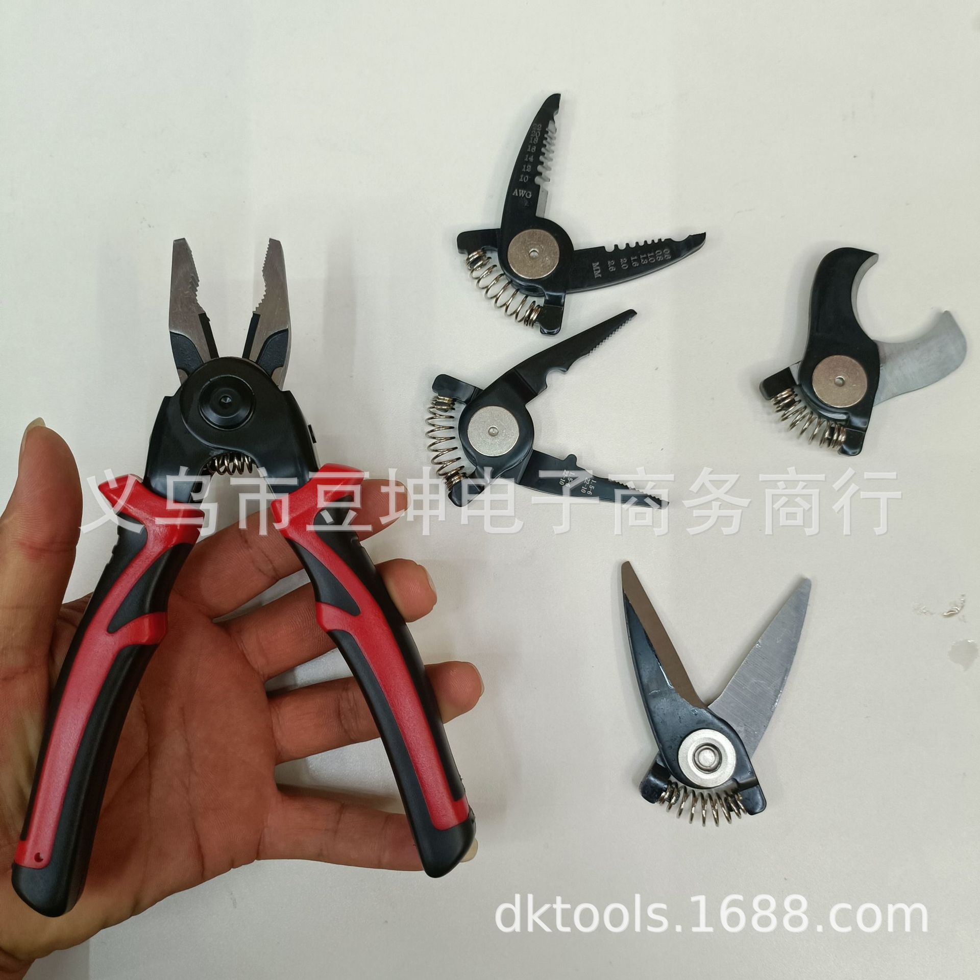 b764b0b4d9b736ffbcaa6e04a60bd3