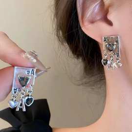 个性高级感黑桃A扑克牌耳钉耳环小众设计感甜酷ins时尚耳饰女