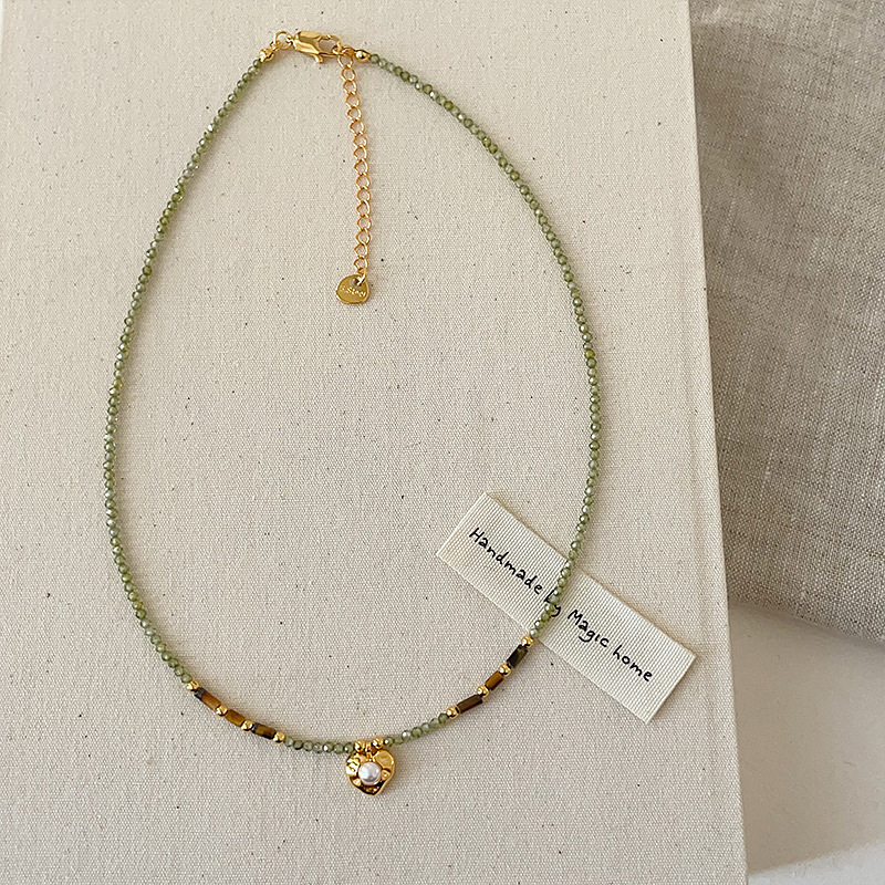 Green Crystal Tiger Eye Beaded Love Necklace Women's Fresh Sweet Fashion Elegant All-match Necklace Chain Clavicle Chain