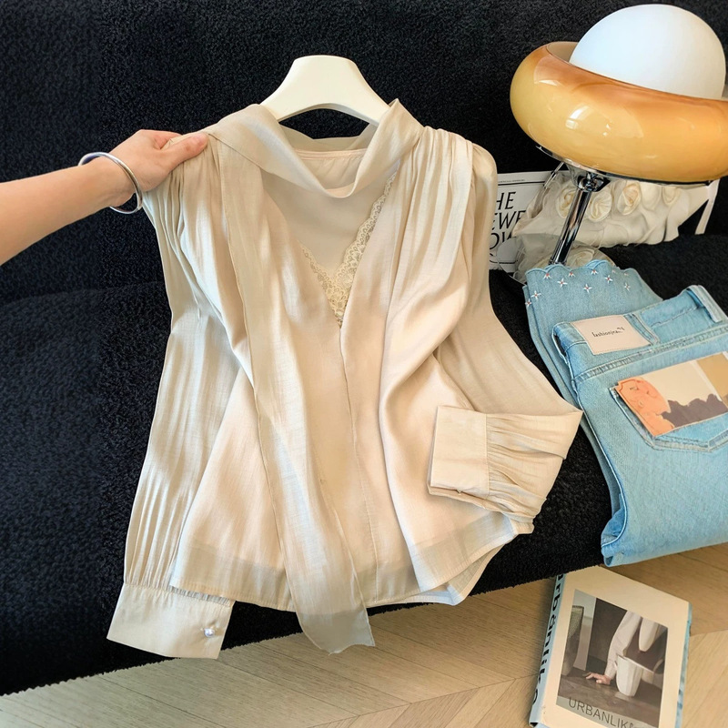 Real shot of the 2026 autumn French gentle style apricot-colored short shirt with a flowing collar and lace trim Real shot of the 2026 autumn French gentle style apricot-colored short shirt with a flowing collar and lace trim