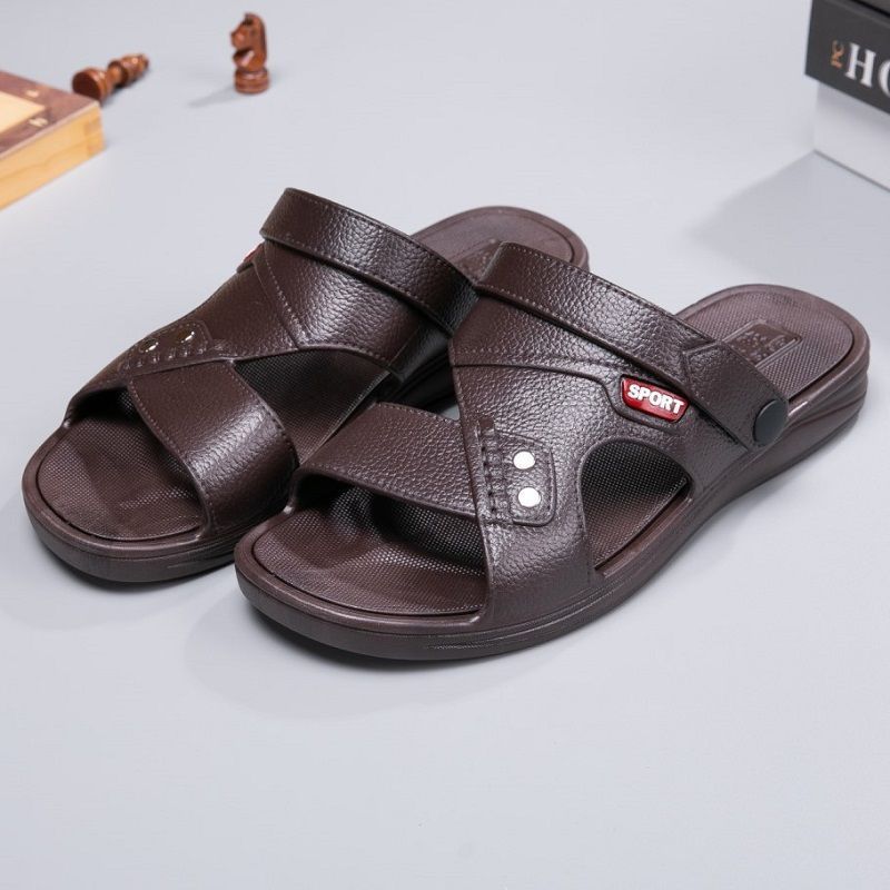 Entrega de una pieza envío gratuito Vietnam goma hombres sandalias zapatillas de dos vías verano hombres plataforma de conducción antideslizante zapatos de playa