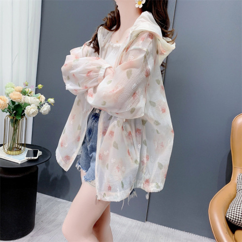 Women's Zipper Open Top Summer 2025 Relaxed Style Printed Design Hooded Sun Protection Long Sleeve Jacket