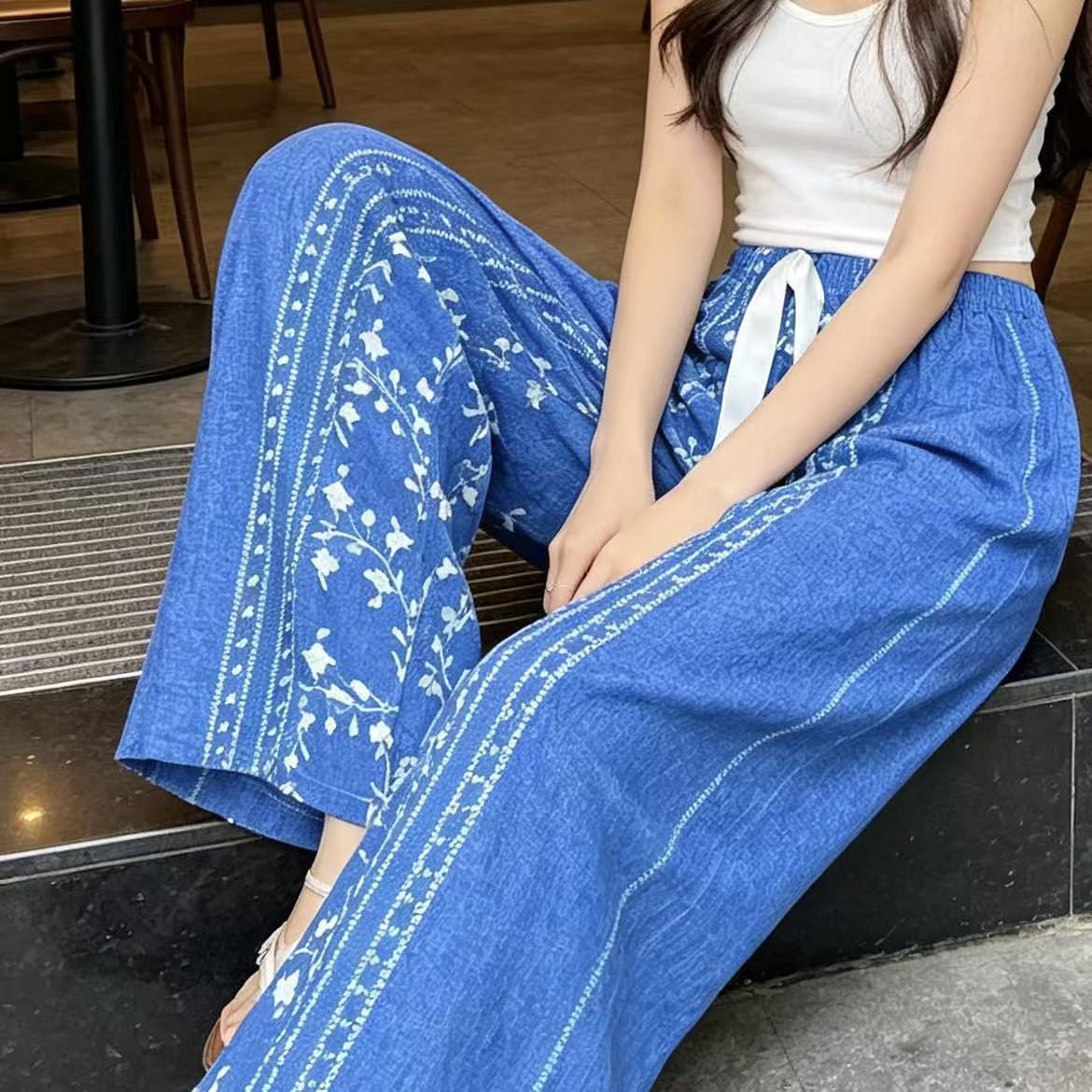 날아다니는 새