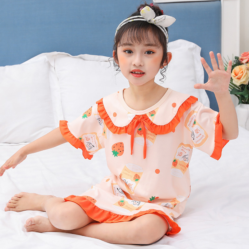 New summer children's Peter Pan collar nightgown, short-sleeved cartoon print princess style sweet children's loungewear that can also be worn outside.