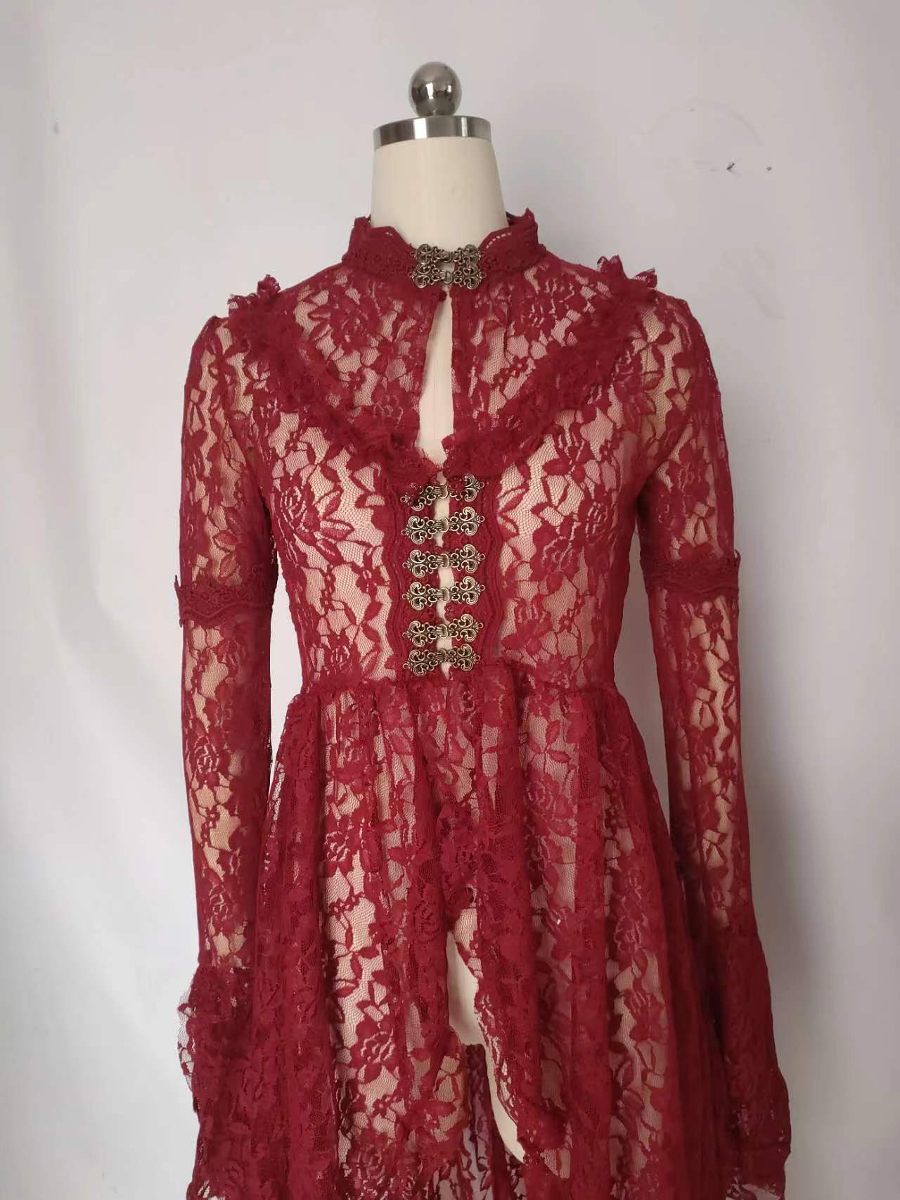 Abito medievale in pizzo per donna elegante costume da cerimonia_voghion.com
