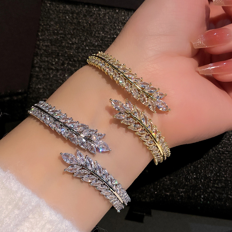 Light Luxury Diamond-encrusted Wheat Bracelet High-class Elegant Dinner Party Luxury Banquet Celebrity Style Extensive Bridal Bracelet