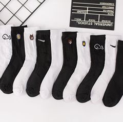 Autumn and winter high socks for women, men's mid-length socks, new socks, black and white socks