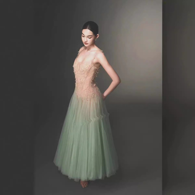 Vietnam Lace Stitching Mint Green Sling Dress 2024 Summer Super Fairy Elegant Niche Design Slim Mesh Dress